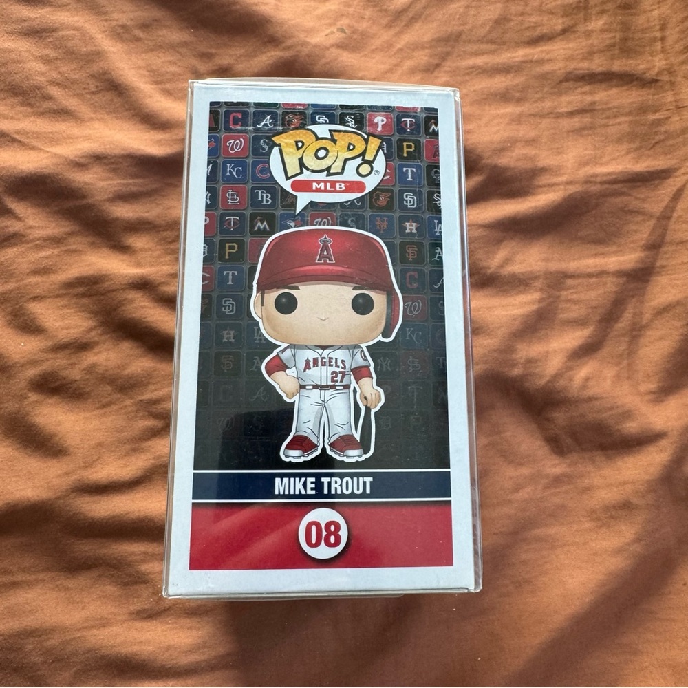 Funko Pop MLB Mike Trout Vinyl Figure - Picture 2 of 5